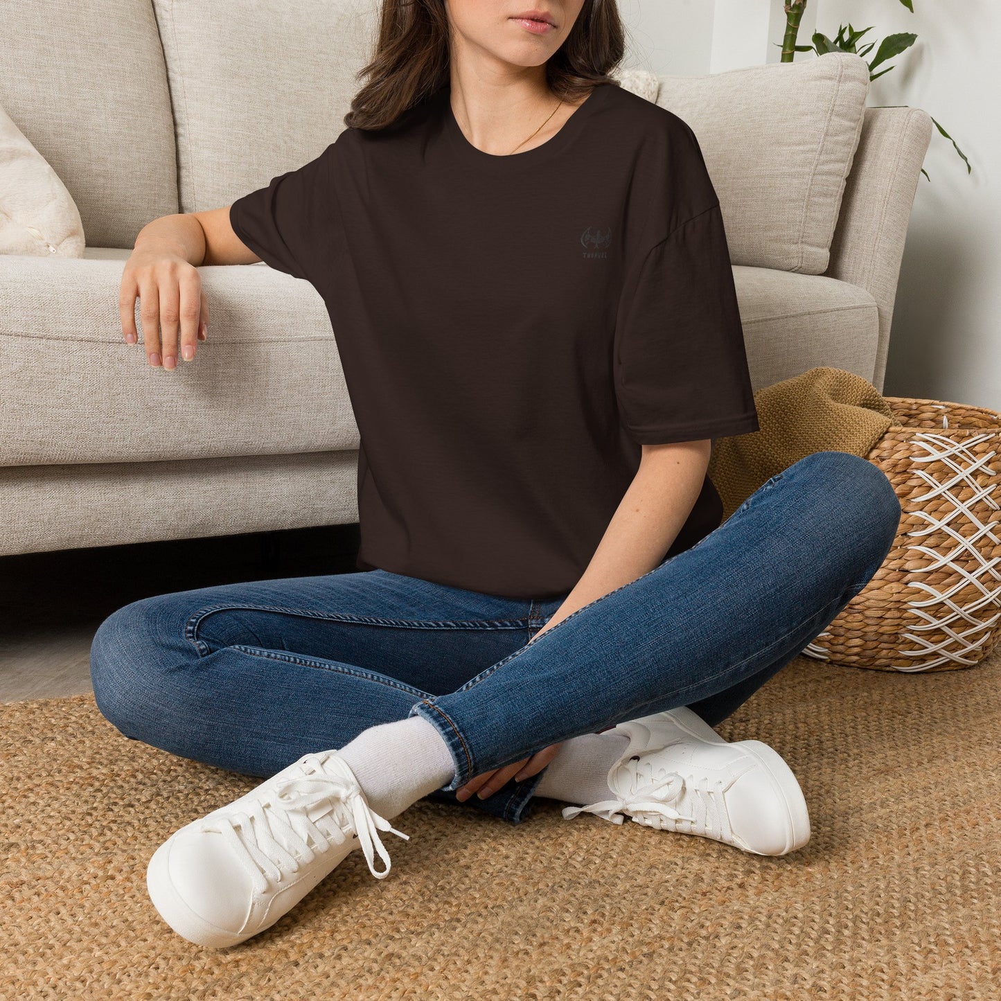 Minimalist Tiny Logo T-Shirt — Neutral Casual Tee with Small Chest Emblem
