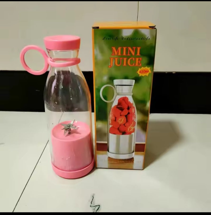 Portable USB Rechargeable Mini Blender Bottle (6-Blade Smoothie Maker)